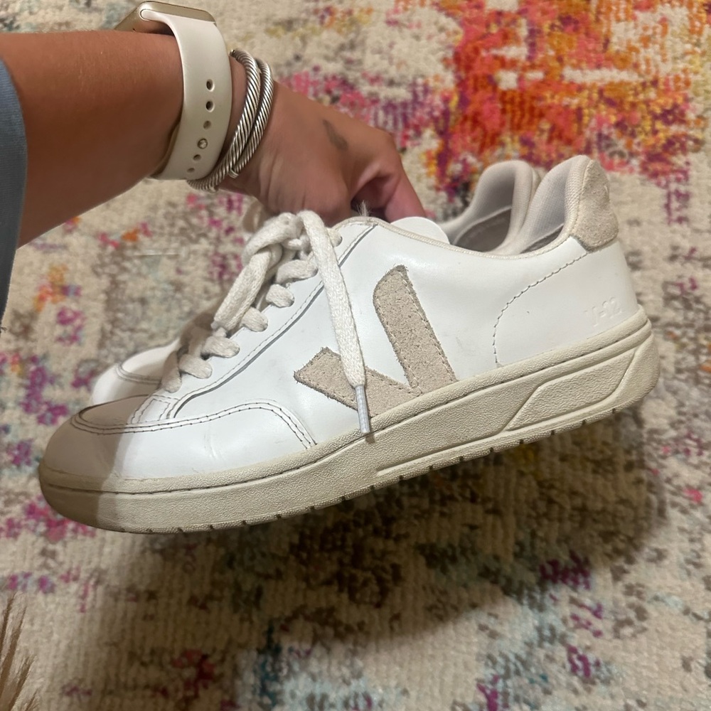 Women’s Vejas Sneakers